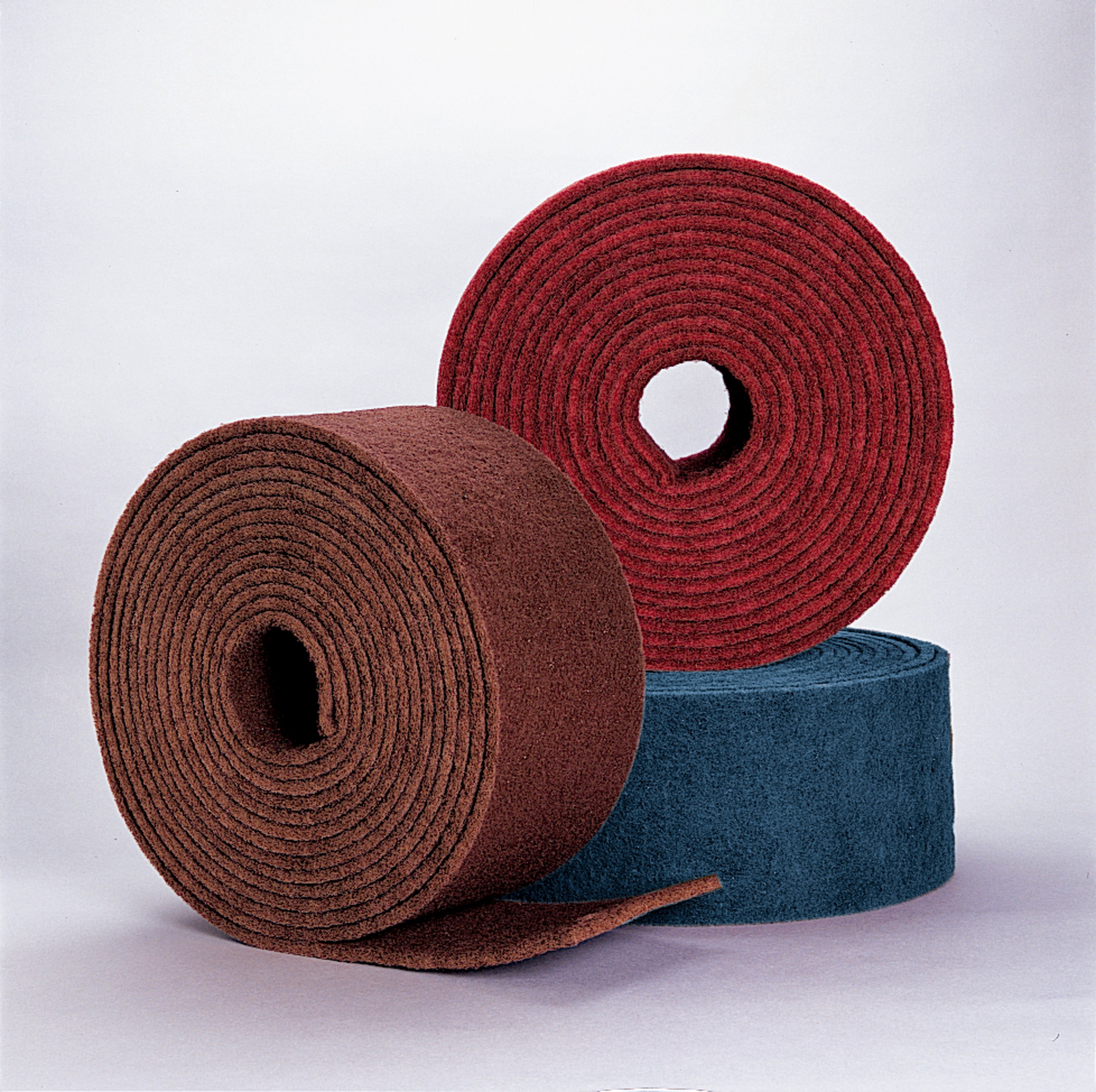 Rouleau en non-tissé Standard Abrasives™ « Buff and Blend », 101 mm x 9 m, A VFN
