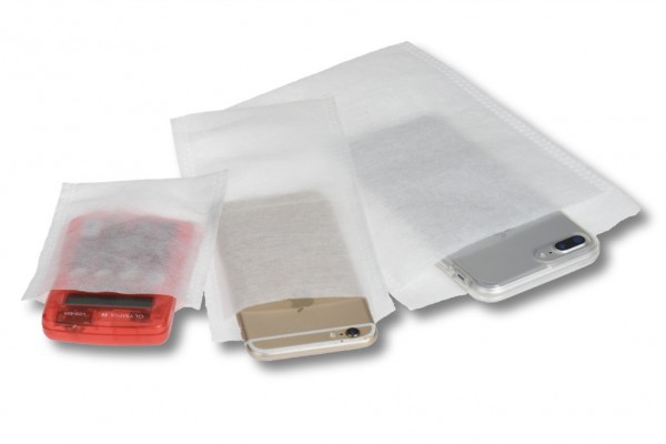 Non-woven flat bags, white, heat-sealed, 40 g/m², loose in a box, 250 x 400 mm